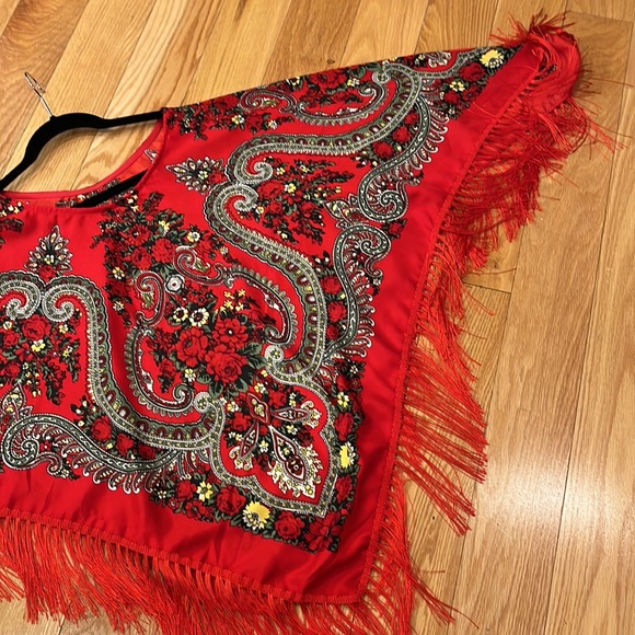 Floral fringed poncho - Picture 4 of 5